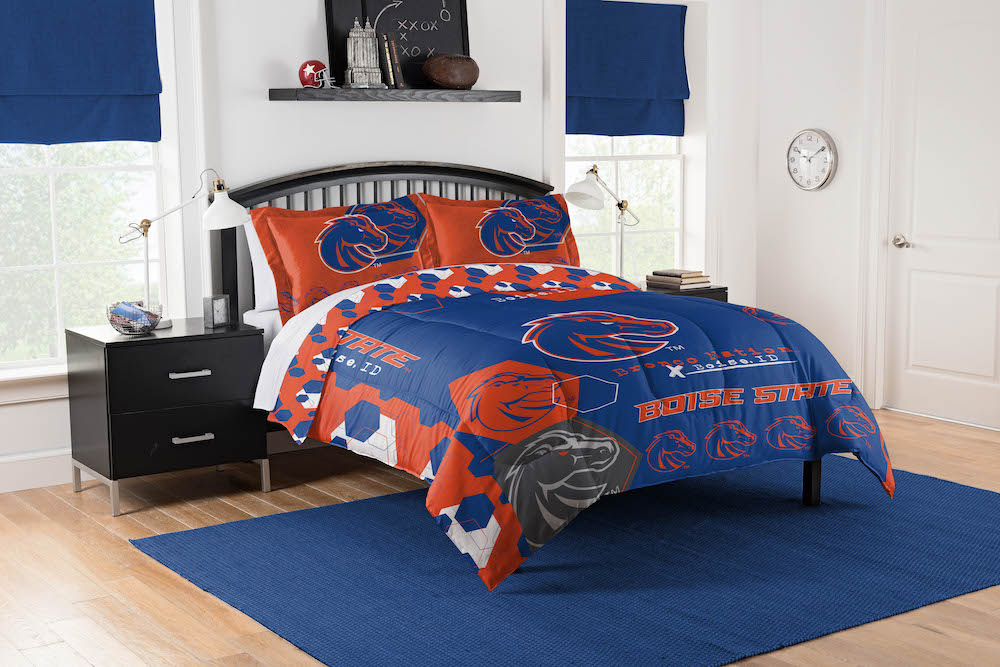 Boise State Broncos QUEEN/FULL size Comforter and 2 Shams