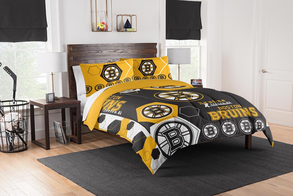 Boston Bruins QUEEN/FULL size Comforter and 2 Shams