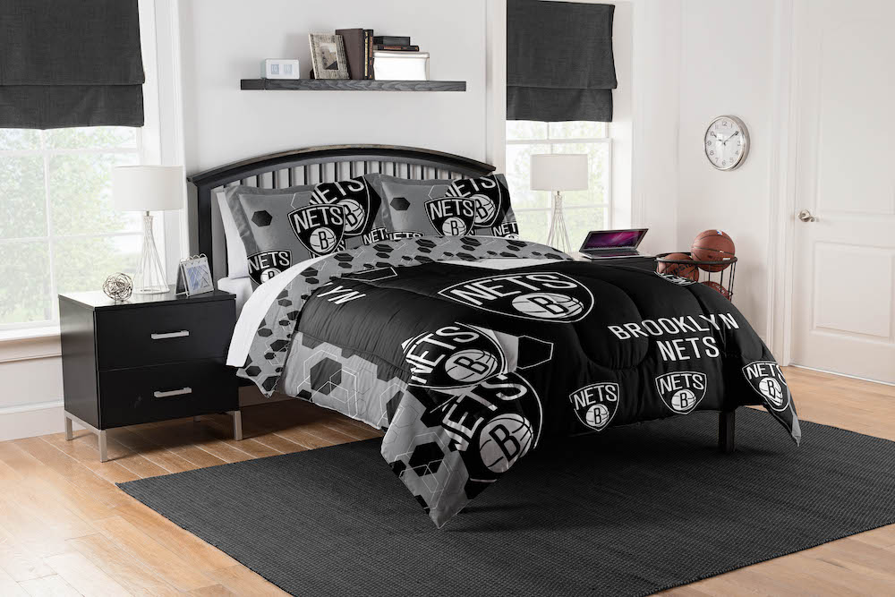 Brooklyn Nets QUEEN/FULL size Comforter and 2 Shams