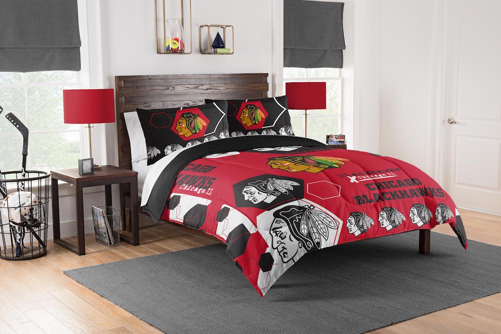 Chicago Blackhawks QUEEN/FULL size Comforter and 2 Shams