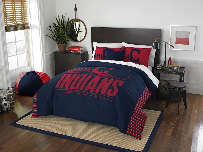 Cleveland Indians QUEEN/FULL size Comforter and 2 Shams