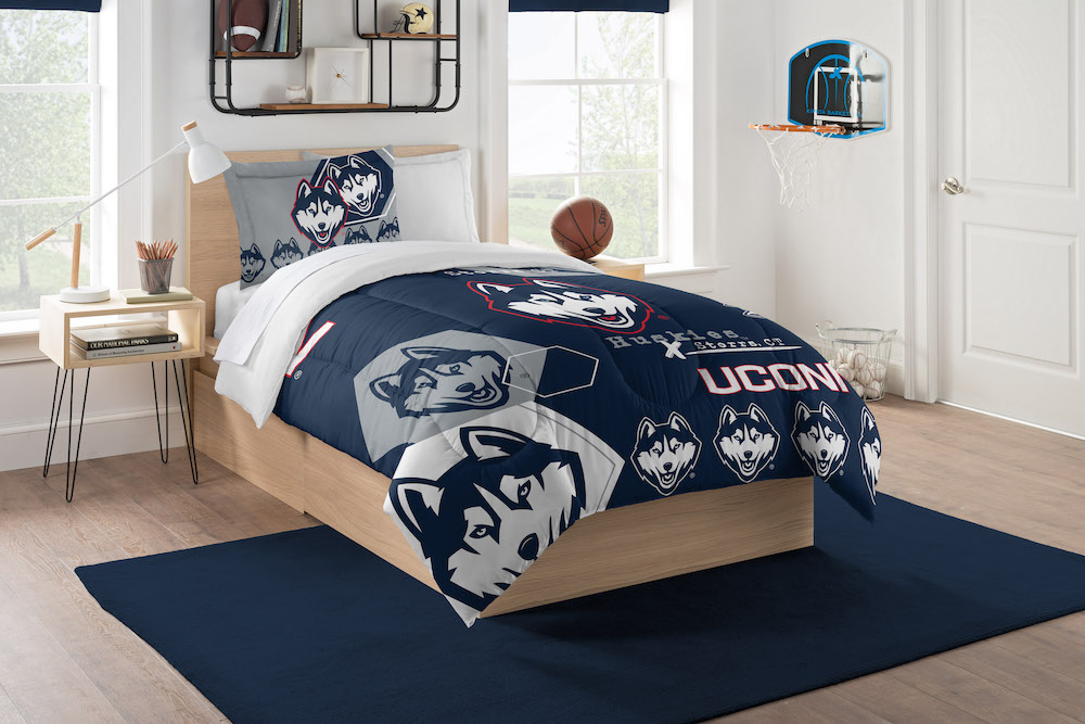 Connecticut Huskies Twin Comforter Set with Sham