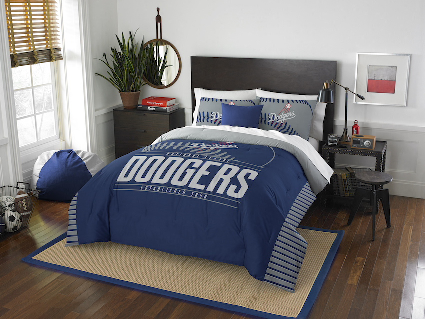 Los Angeles Dodgers QUEEN/FULL size Comforter and 2 Shams