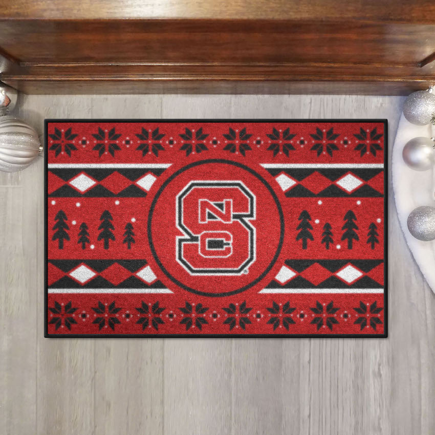 NC State Wolfpack HOLIDAY SWEATER 20 x 30 STARTER Floor Mat