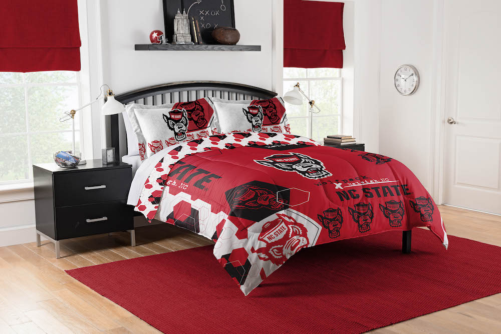 NC State Wolfpack QUEEN/FULL size Comforter and 2 Shams