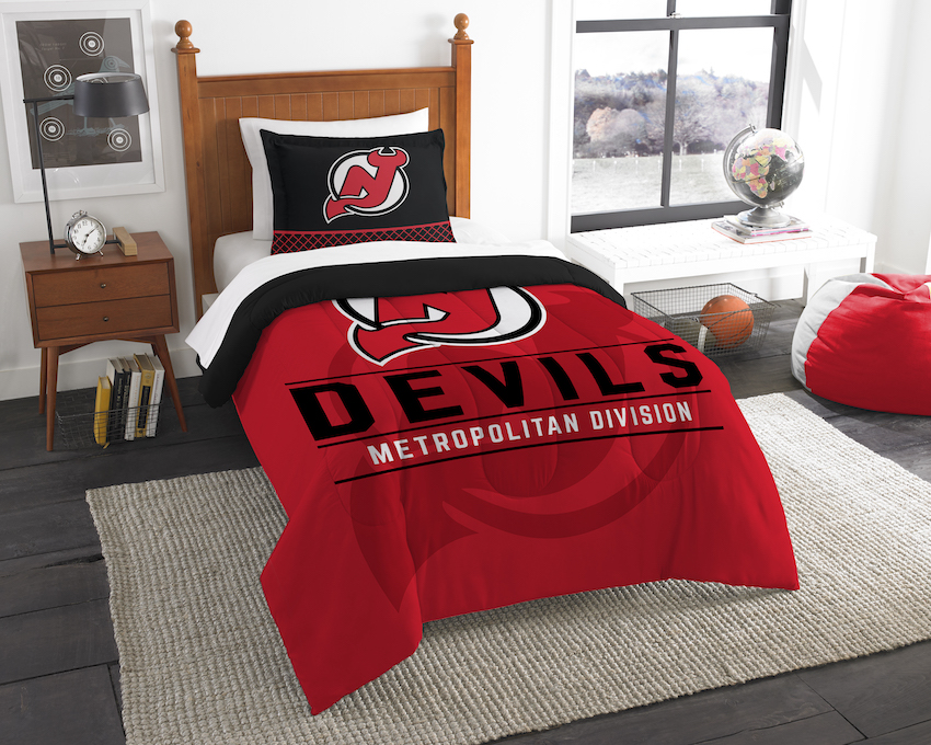 New Jersey Devils Twin Comforter Set with Sham