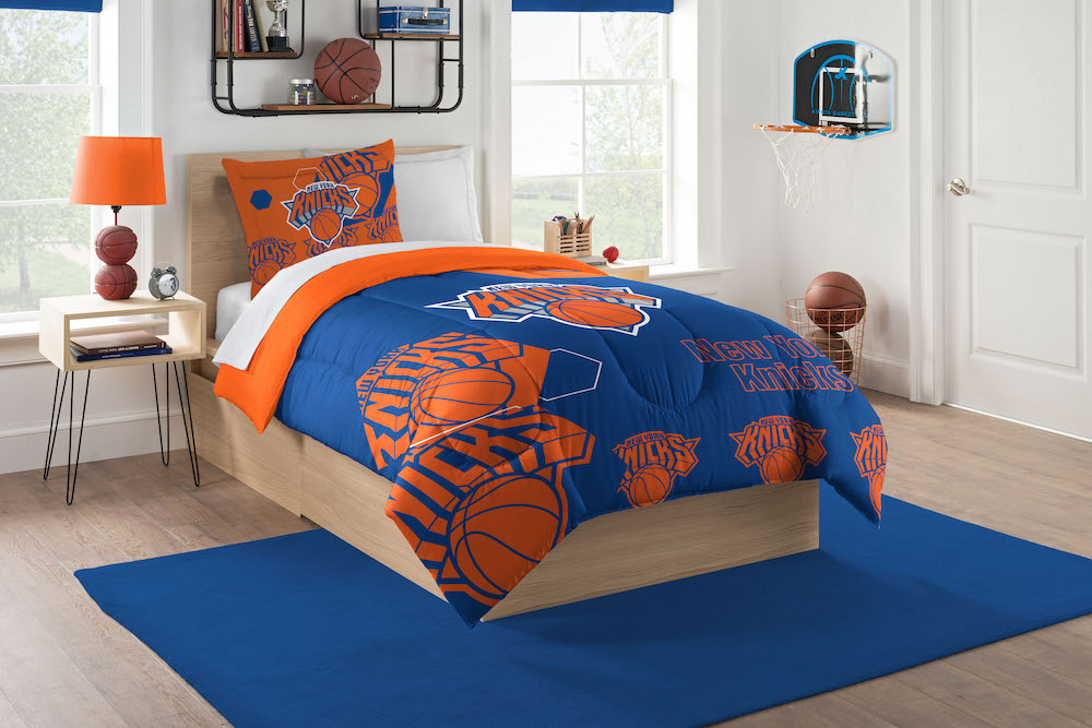 New York Knicks Twin Comforter Set with Sham