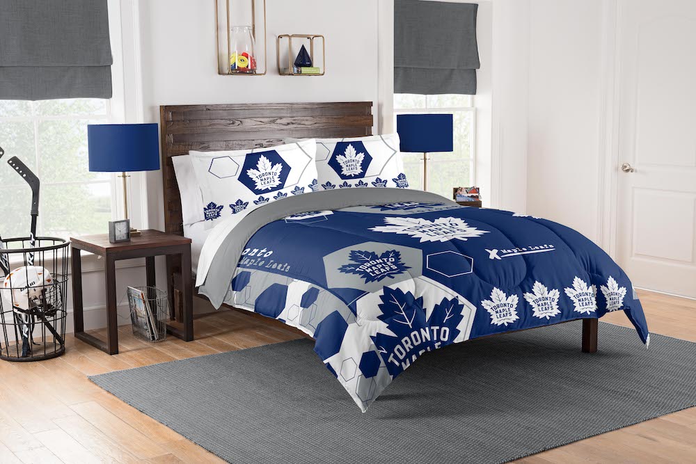 Toronto Maple Leafs QUEEN/FULL size Comforter and 2 Shams