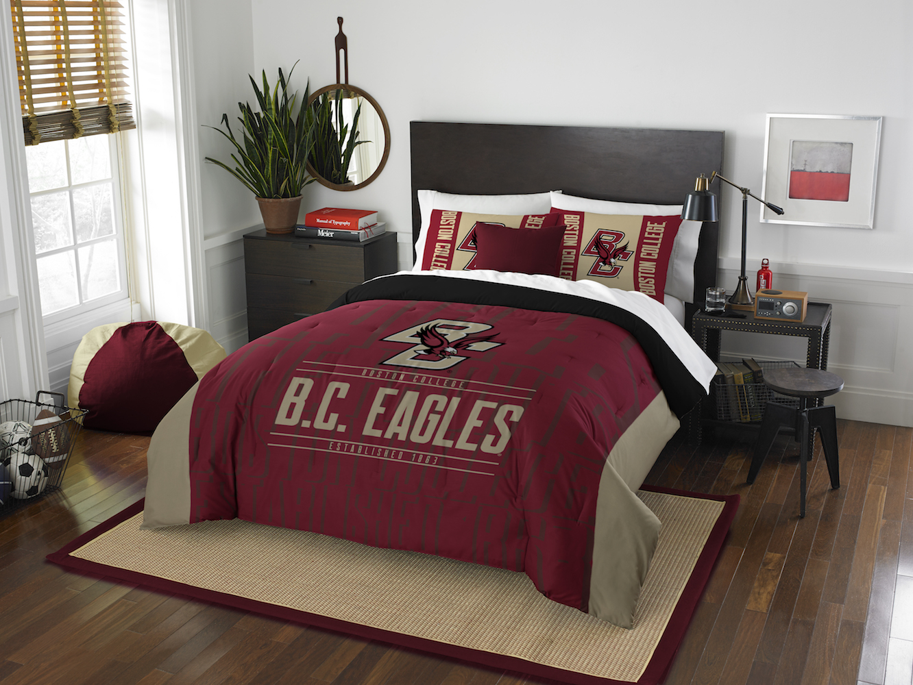 Boston College Eagles QUEEN/FULL size Comforter and 2 Shams