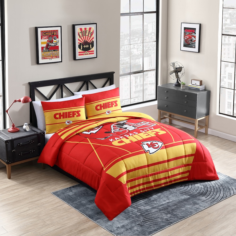 Kansas City Chiefs QUEEN/FULL size Comforter and 2 Shams