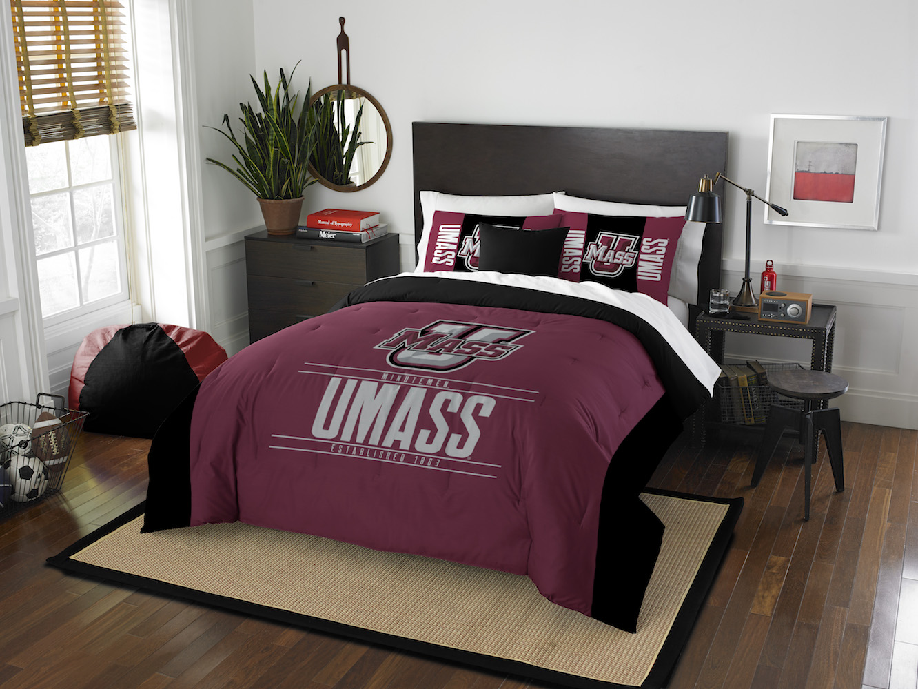 Massachusetts Minutemen QUEEN/FULL size Comforter and 2 Shams