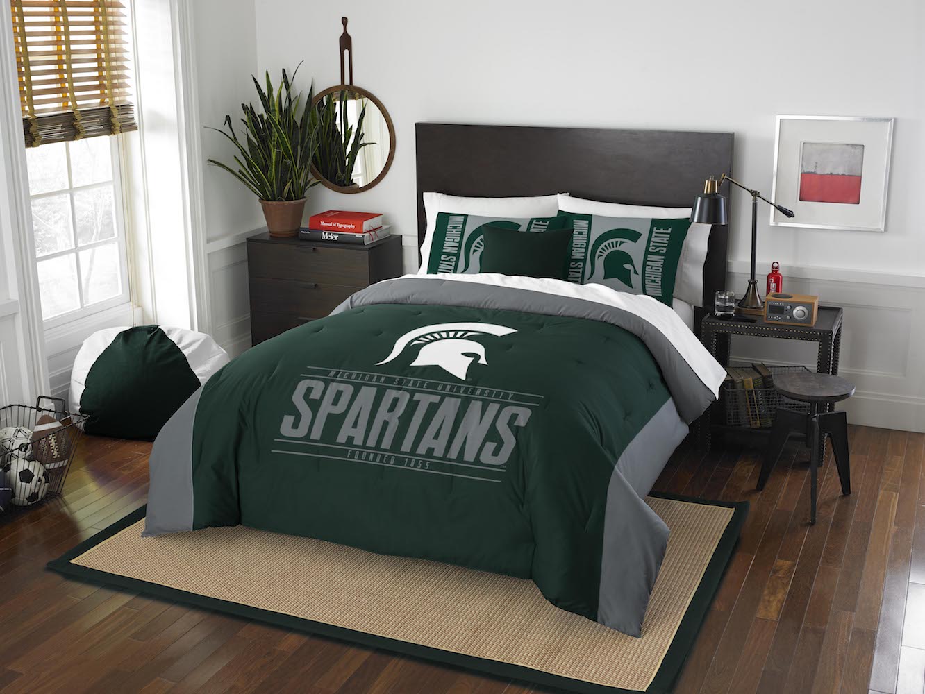 Michigan State Spartans KING size Comforter and 2 Shams