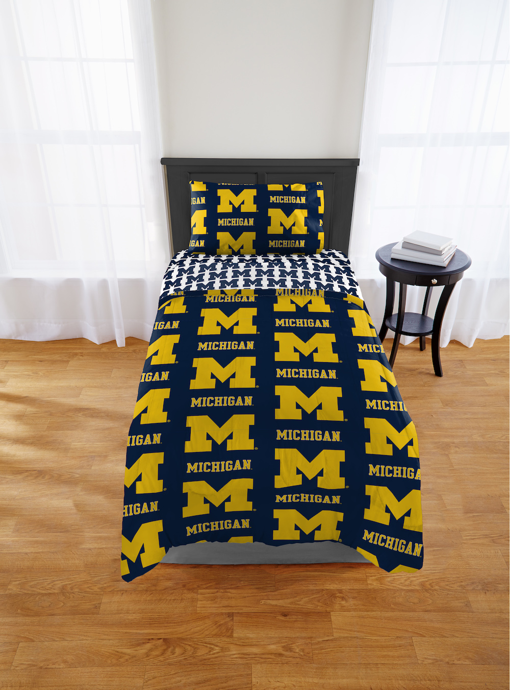 Michigan Wolverines TWIN Bed in a Bag Set