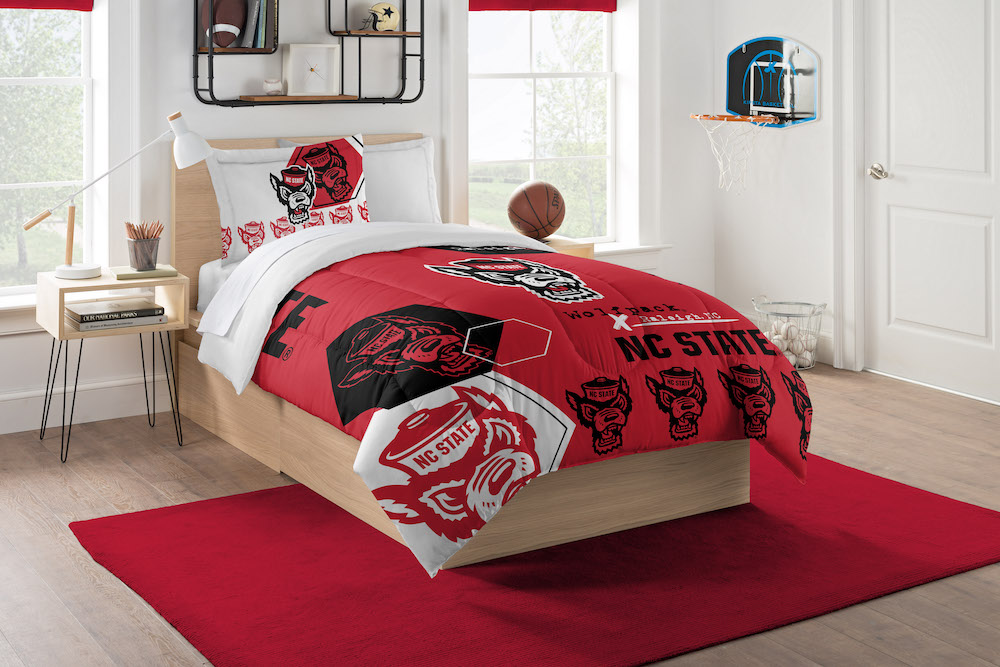 NC State Wolfpack Twin Comforter Set with Sham