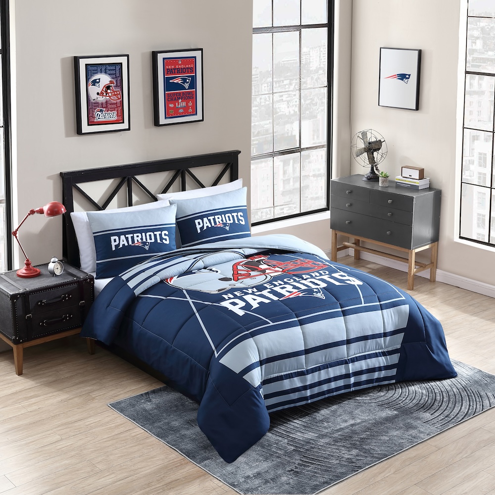 New England Patriots QUEEN/FULL size Comforter and 2 Shams