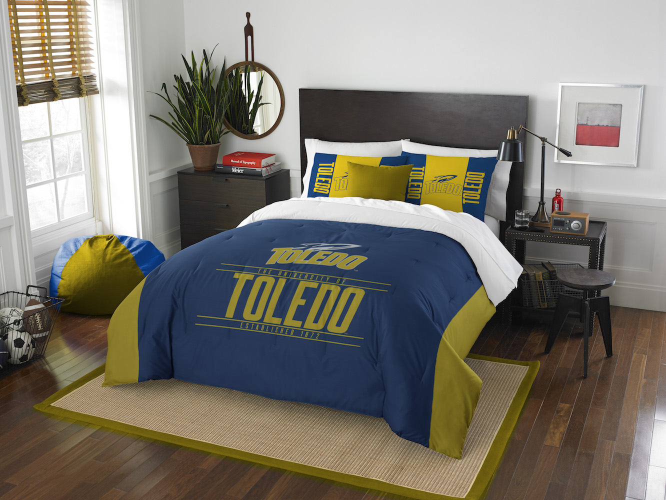 Toledo Rockets QUEEN/FULL size Comforter and 2 Shams