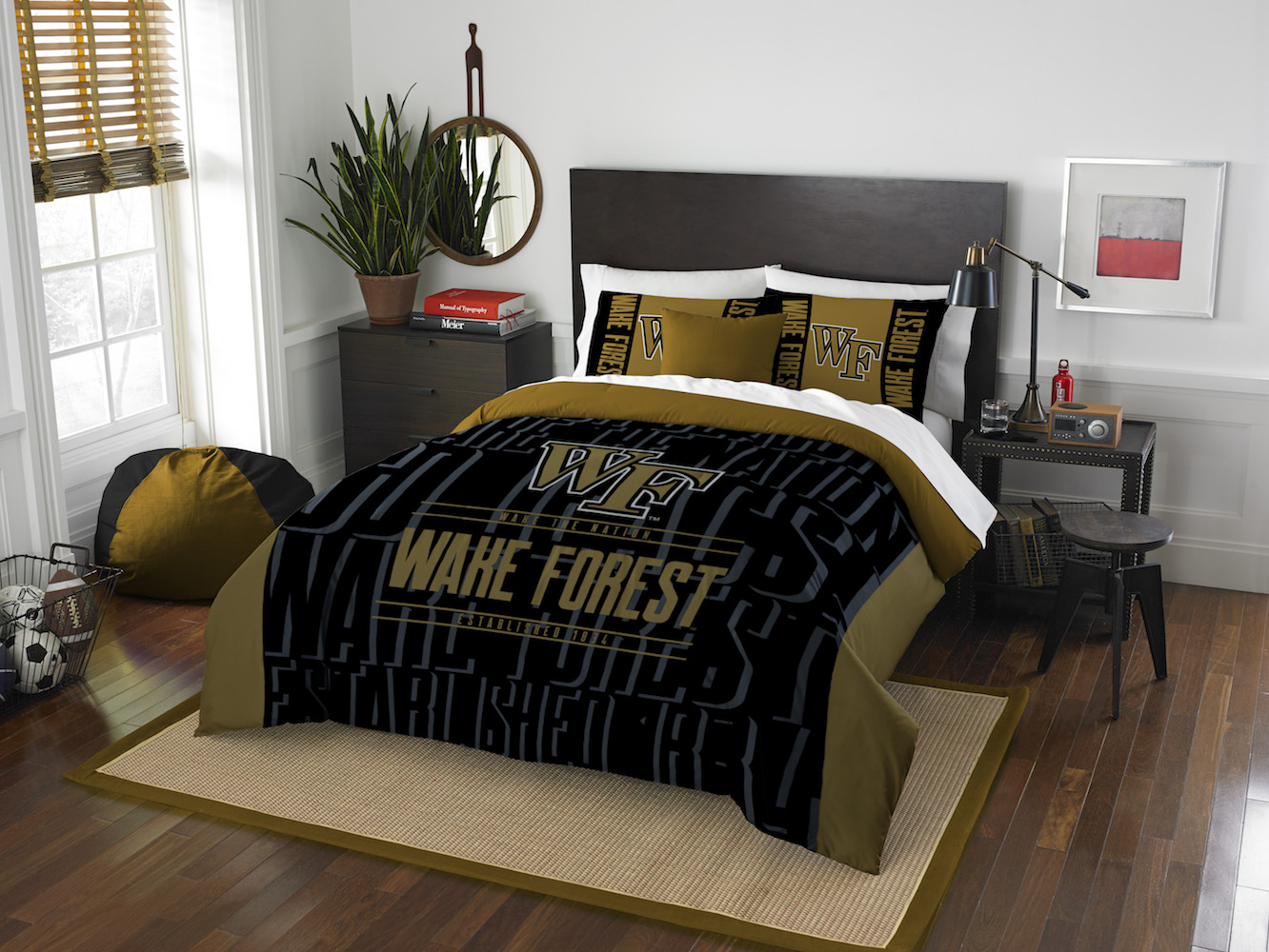 Wake Forest Demon Deacons QUEEN/FULL size Comforter and 2 Shams