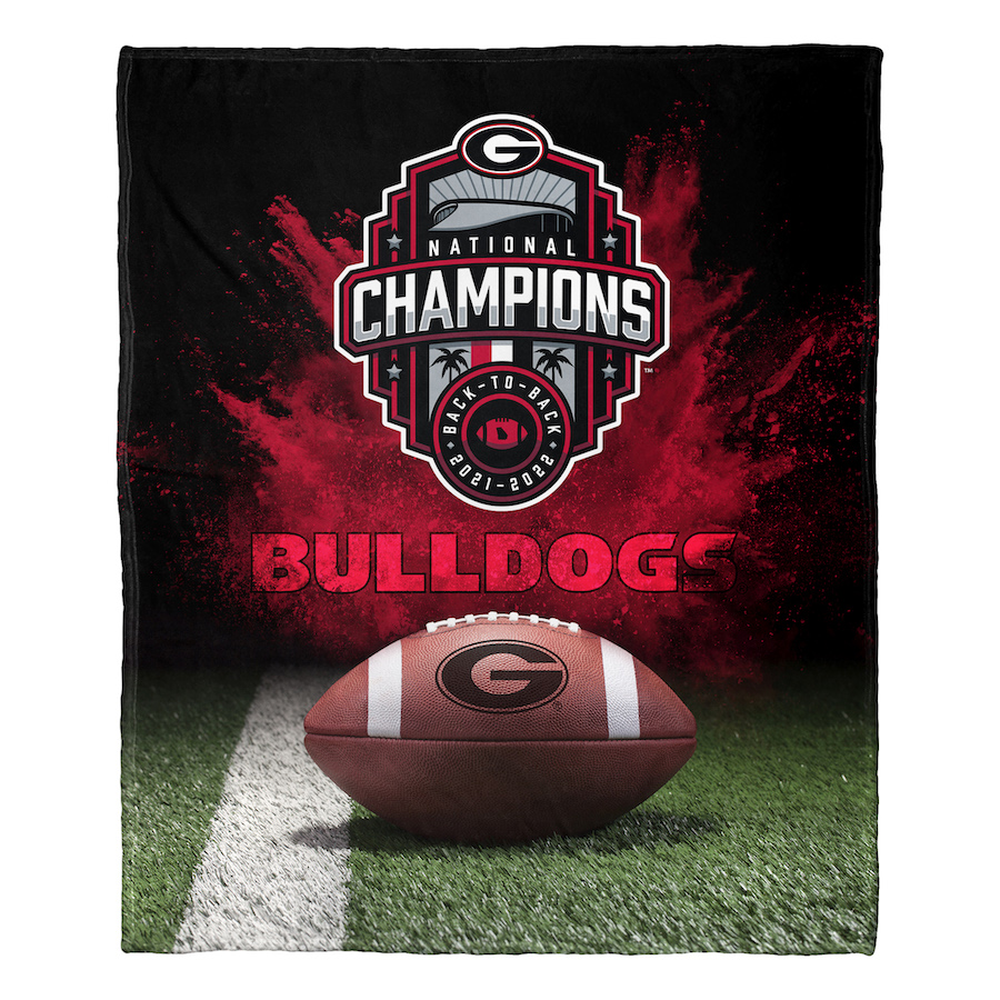 2022 Georgia Bulldogs NCAA Football Champions Silk Touch Throw Blanket